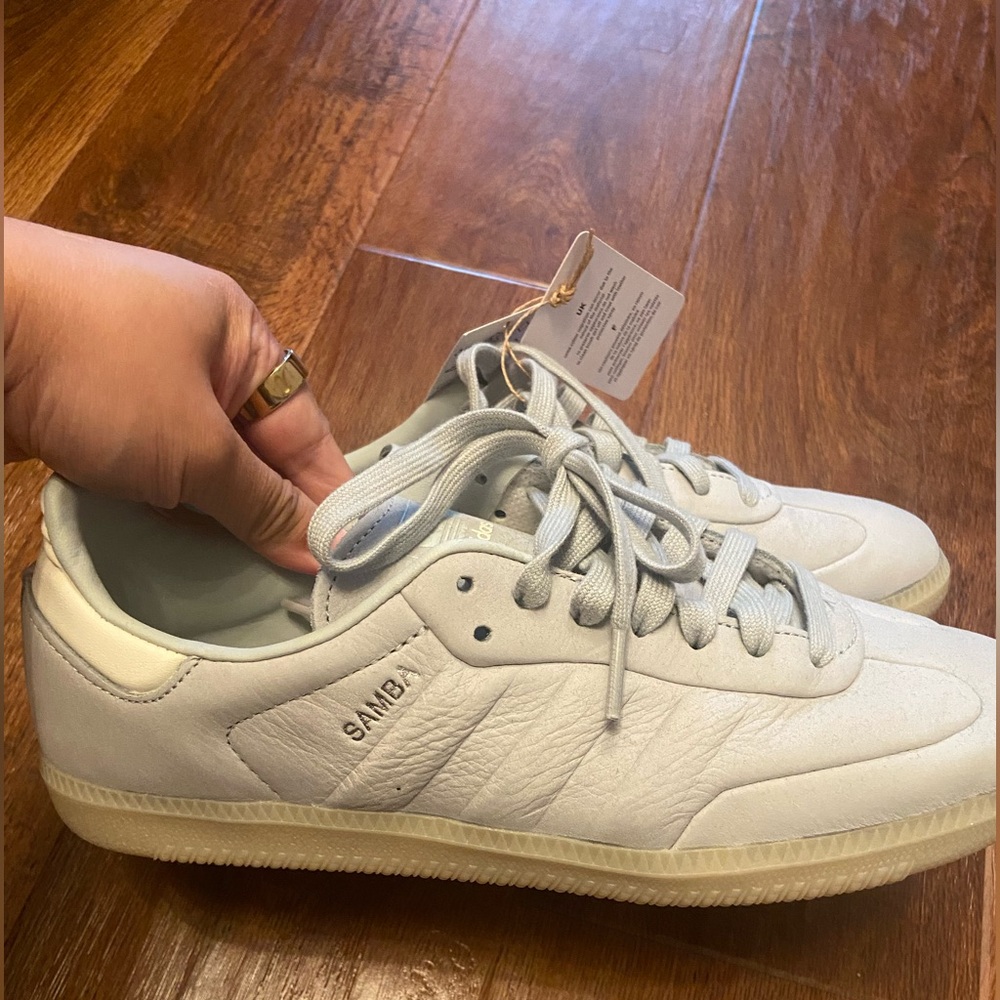 Adidas Samba OG cloud X Pharrell